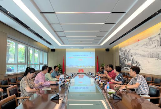 中国科学院院士、著名分子生理学家李蓬教授率团队莅临指导